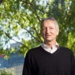 Godfather of AI’ Geoffrey Hinton quits Google - dangers - Tech News